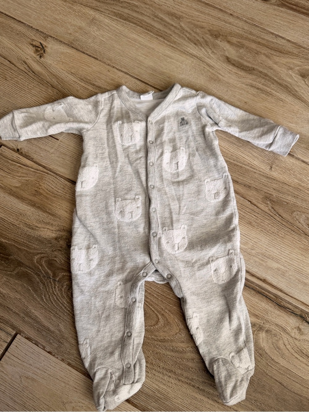 Baby gap onesie
